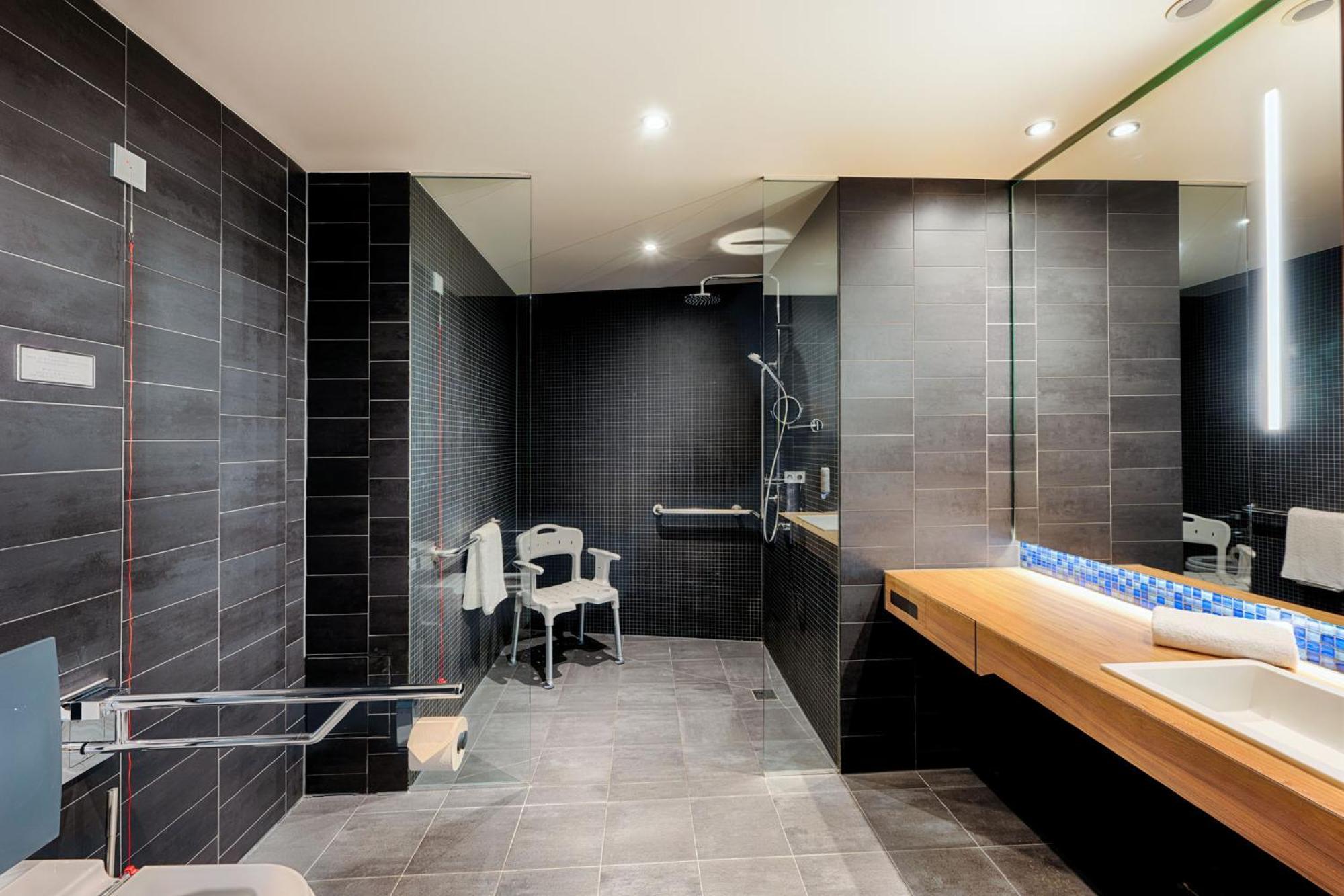 Premier Inn Heilbronn City Centre Exterior foto