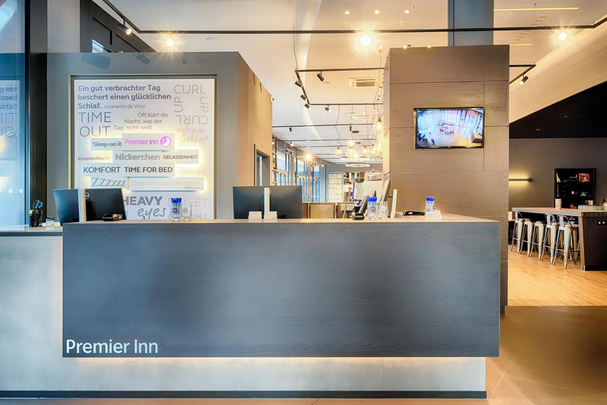 Premier Inn Heilbronn City Centre Exterior foto